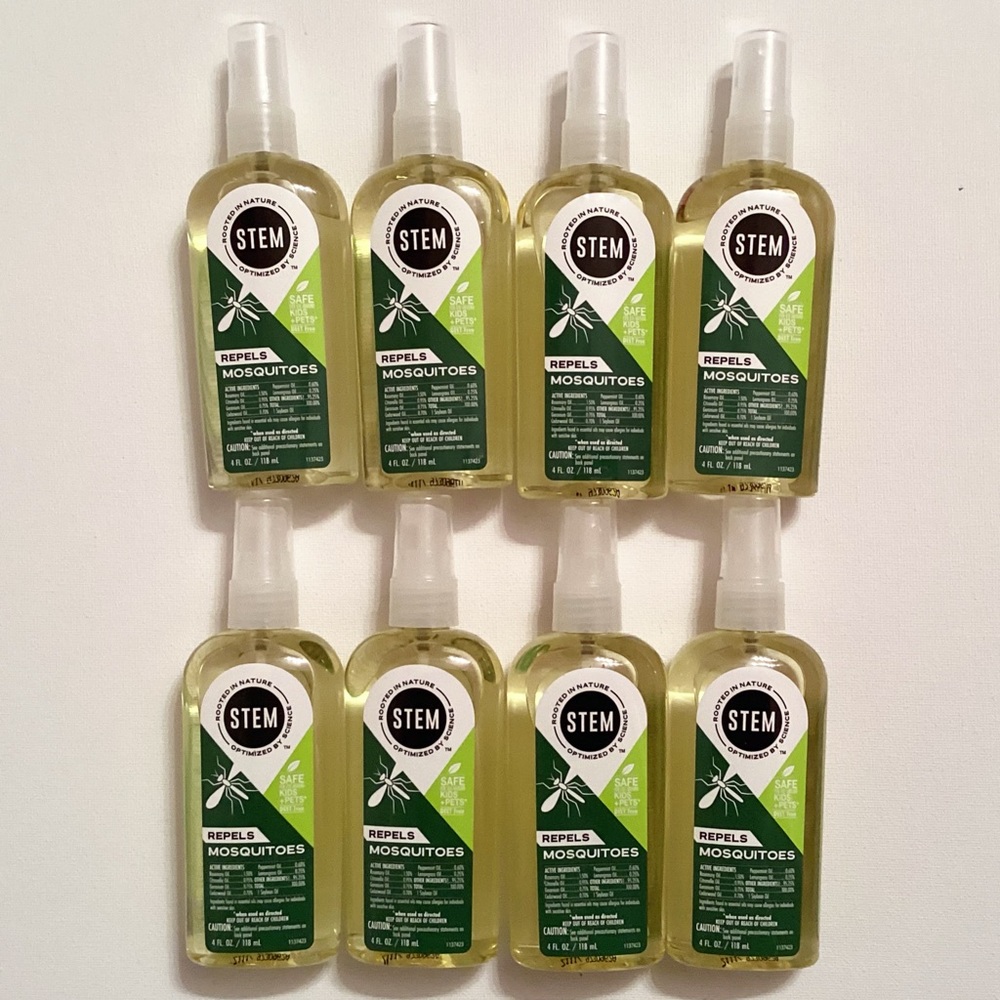 Bundle of 8 Stem Mosquito Sprays - Buy in Bulk! - Picture 1 of 3